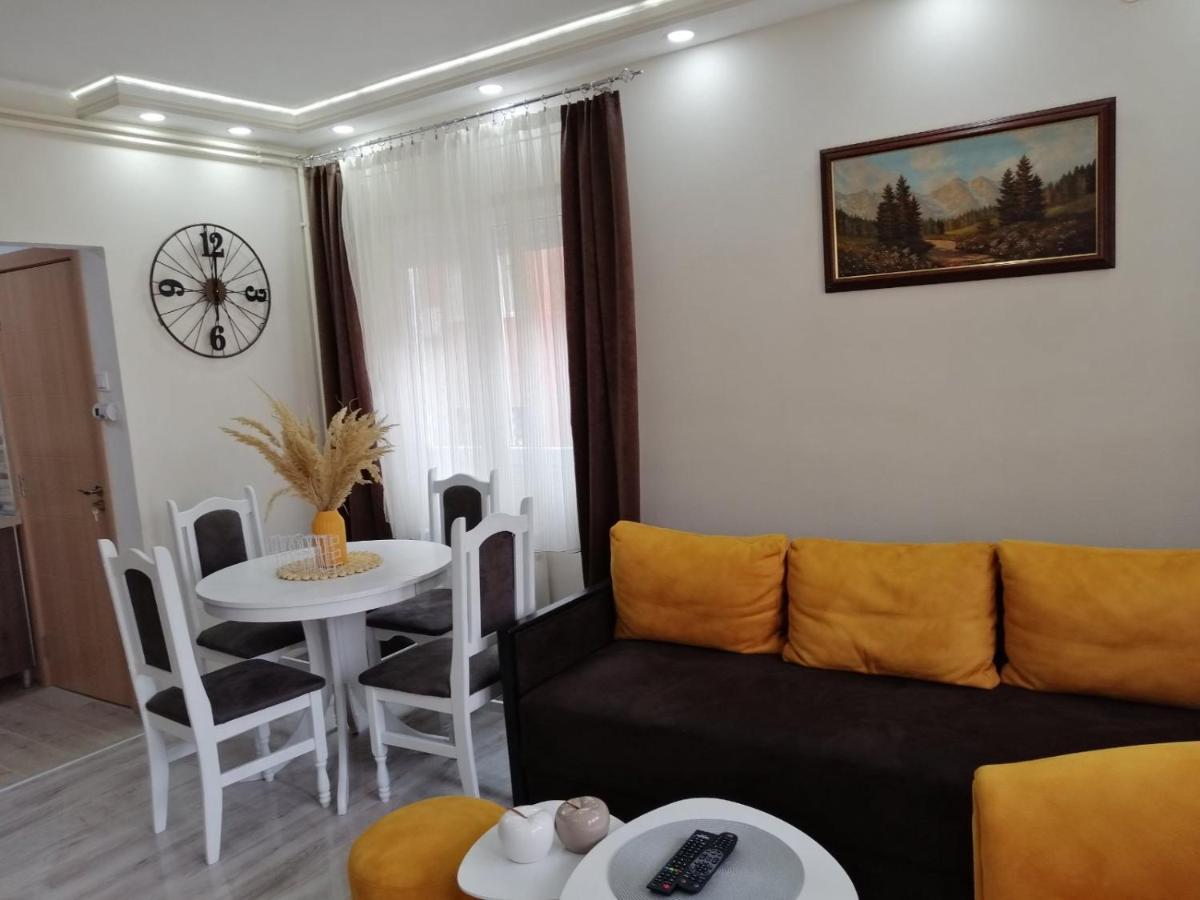 Apartamento Apartman Zi-Zo Vrsac Exterior foto
